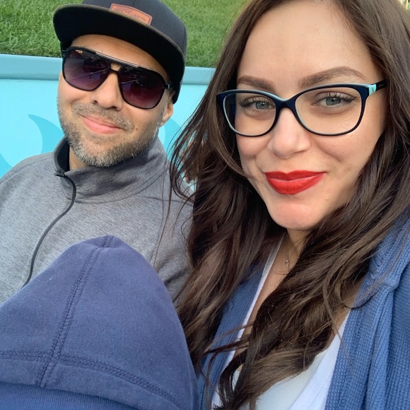 Melissa, mother of 2 human babies and 2 fur babies - Picture 2 of 8